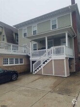 Building Photo - 117 S Bartram Ave