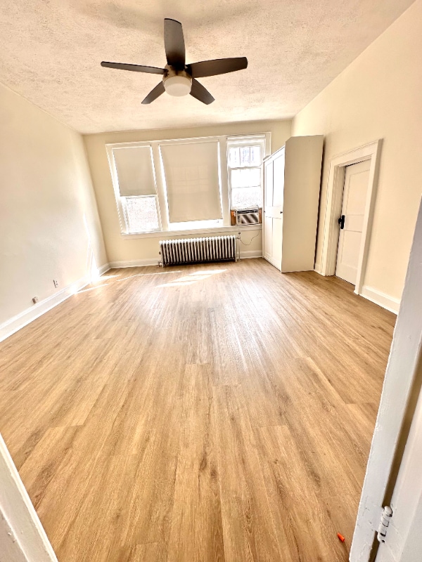 Building Photo - 3303 Ormond Ave