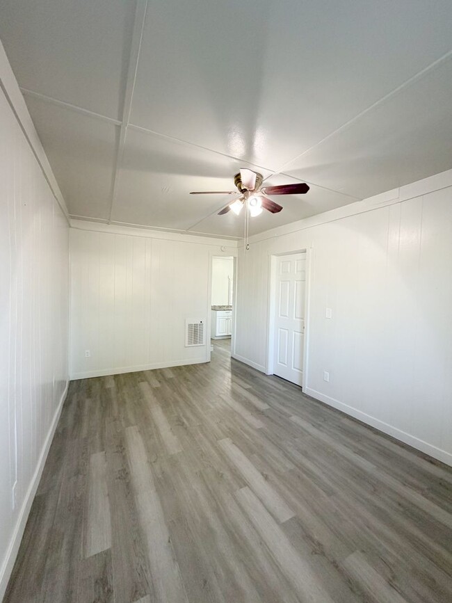 Building Photo - Thorpe Duplexes