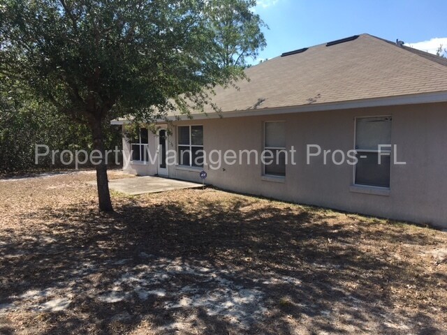 Building Photo - 1630 Redfin Dr