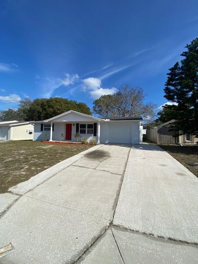 Building Photo - 3 br, 1 bath House - 9016 RAINBOW LANE
