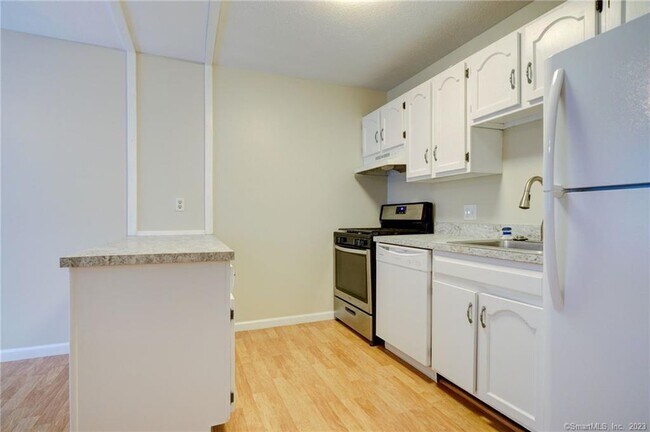 Foto del edificio - 207 Cottonwood Rd