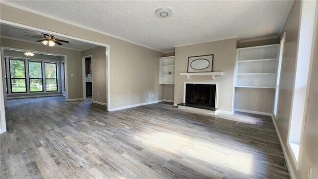 Foto del edificio - 401 Park Ridge Cir