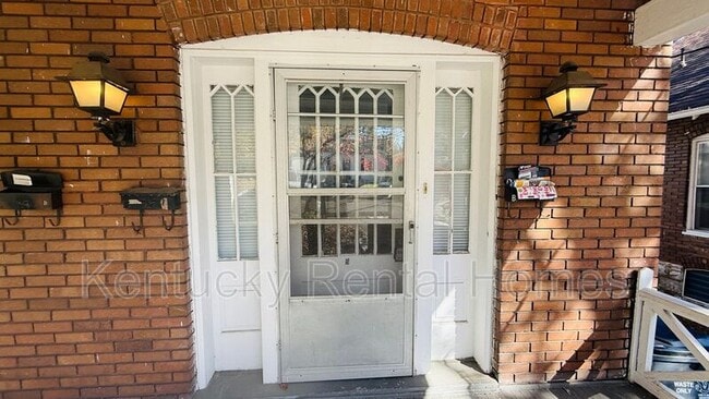 Foto del edificio - 445 Davidson Ct