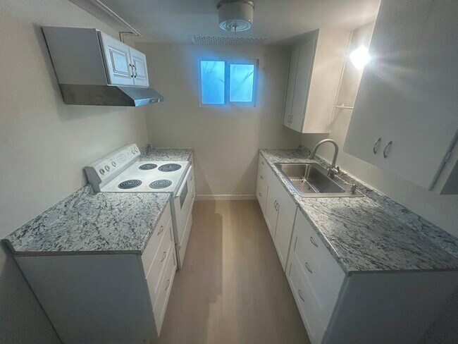 Foto del edificio - 400 W 13th St