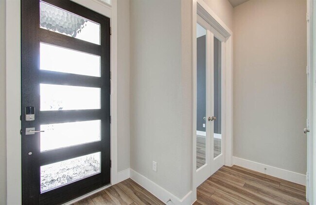 Building Photo - 15606 Pacific Loon Ct