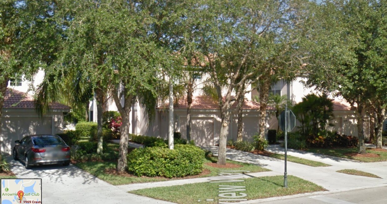 1969 Crestview Way, Naples, FL 34119 Condo for Rent in Naples, FL