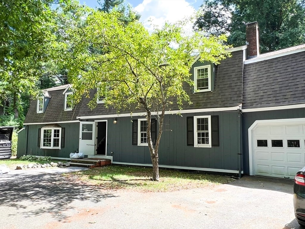 Primary Photo - 405 Cherry St