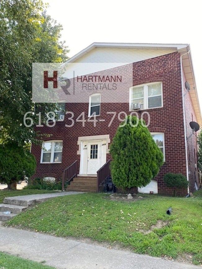 Building Photo - 2460-2460 Benton St