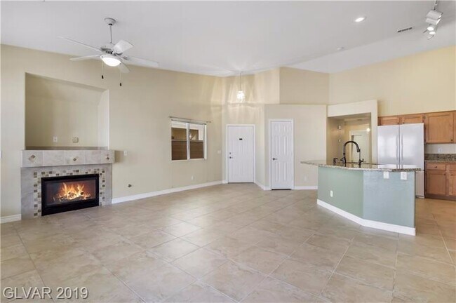 Foto del edificio - Single Story Townhome in Mountain Gate Community COMING SOON!