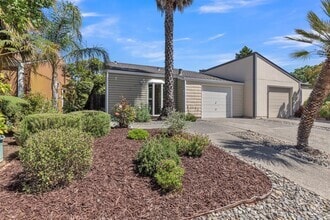 Building Photo - 115 Guaymas Pl