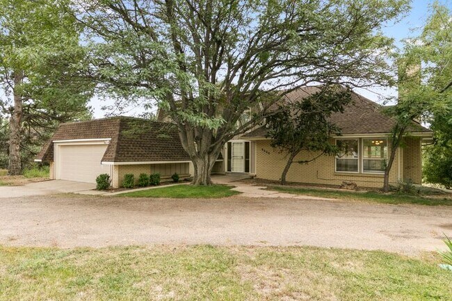 Building Photo - 9666 E Orchard Dr