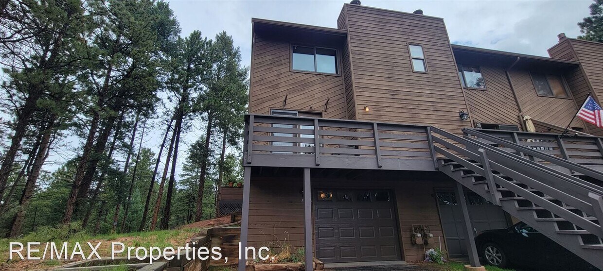 2 br, 1.5 bath House 550 Greenway Ct House Rental in Woodland Park