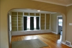 Building Photo - 3 BD. 1 BA. Granite Counters. Wood Floors