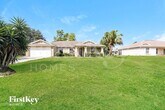 Foto principal - 644 Dauphine Ave S