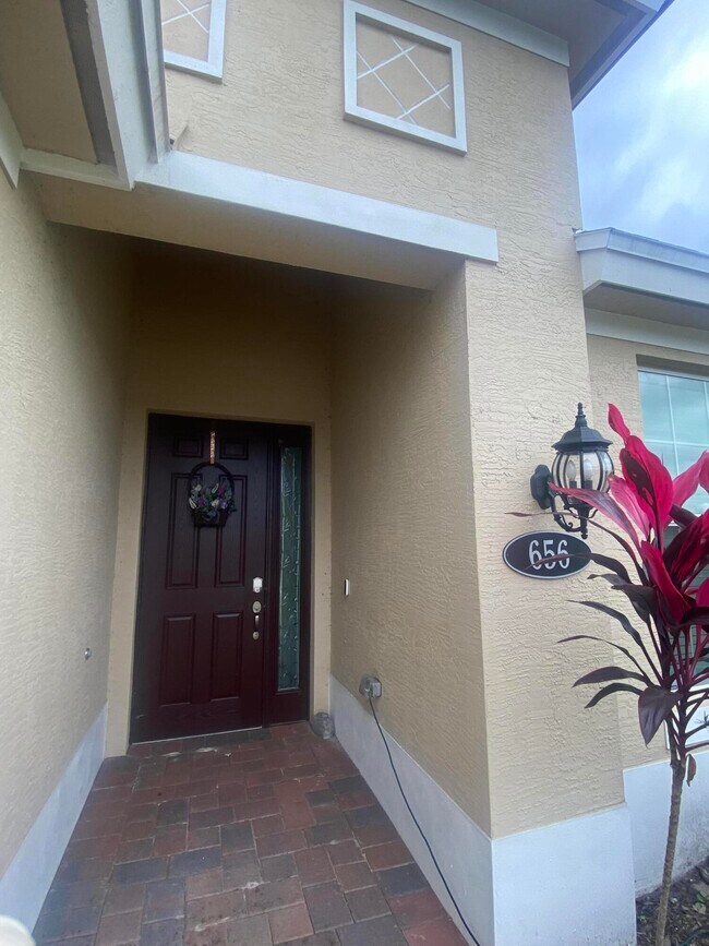 Foto del edificio - 656 SW Haas Ave