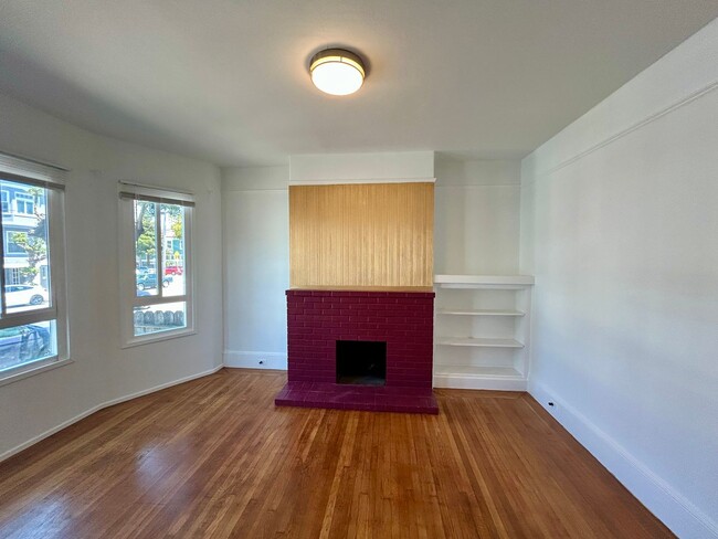 Building Photo - 6217 California St