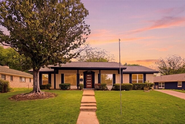Photo - 3013 Conejos Drive Unit House