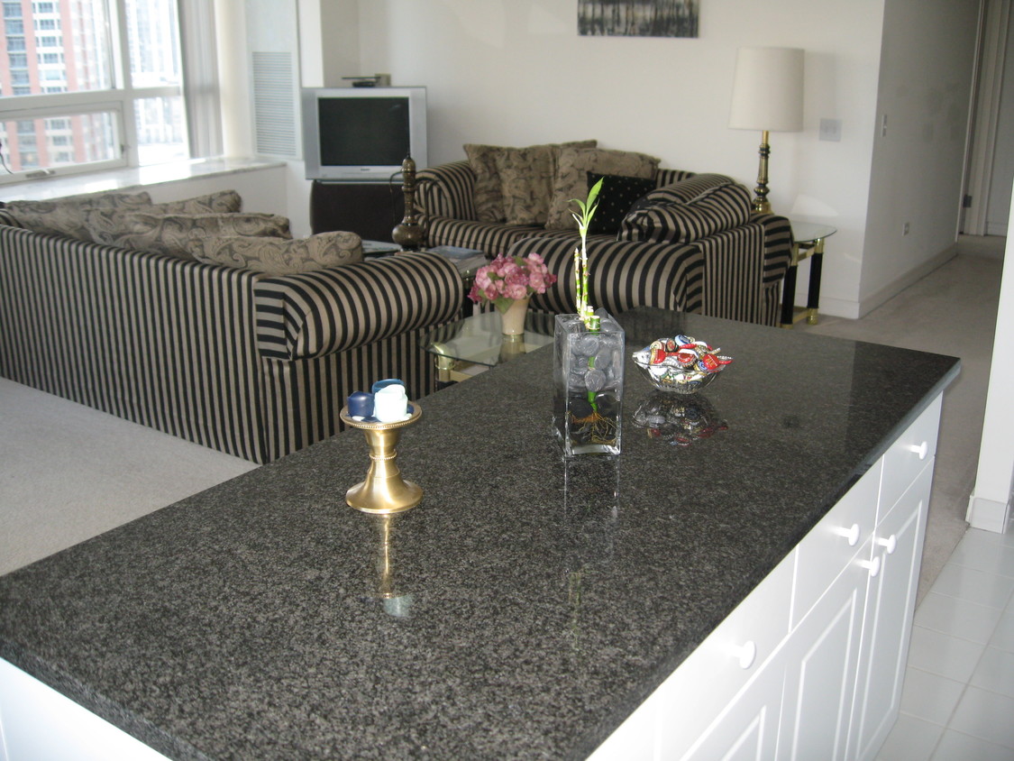 Foto principal - 512 N McClurg Ct