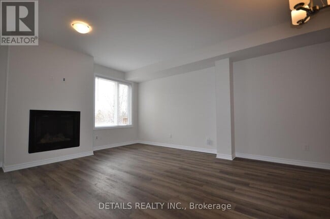 Building Photo - 285 Rue Labelle St