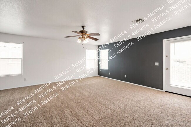 Foto del edificio - 629 E Saddle Way
