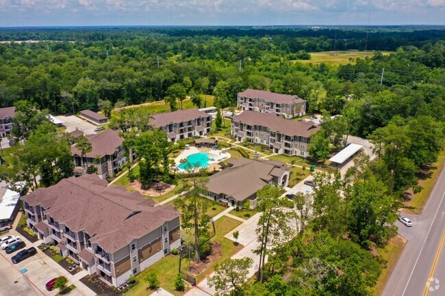 Building Photo - Urban Oaks at Conroe