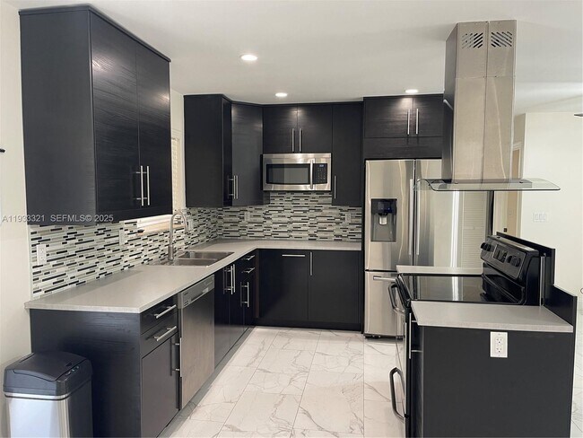 Foto del edificio - 2971 SW 35th Ave