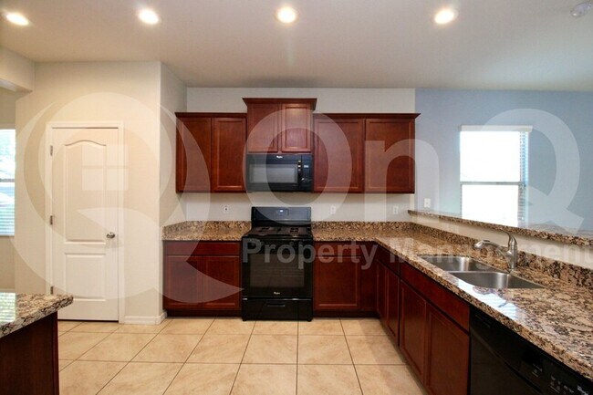 Building Photo - 7036 S 77th Ln