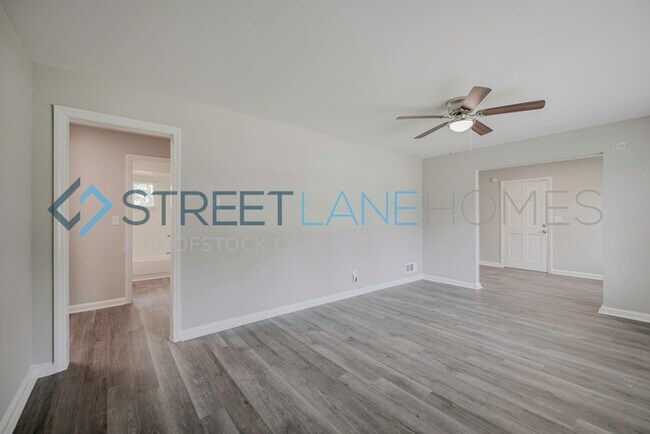 Foto del edificio - Charming 3 Bedroom in Columbus!