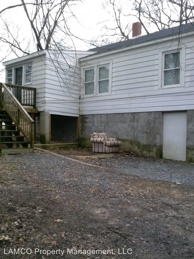 Building Photo - 3330 Hawkins Ave