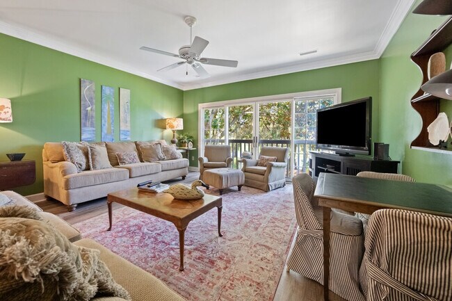 Building Photo - 723 Bonnyneck Dr