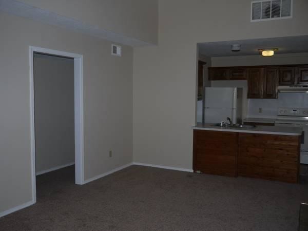 Building Photo - 6836 NW Willow Springs