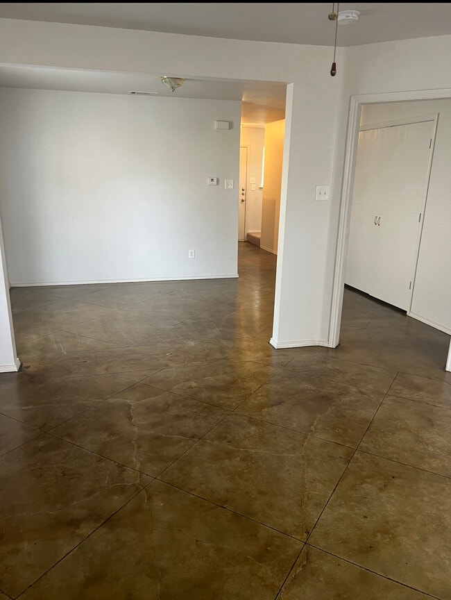 Building Photo - 7610 Downe Dr