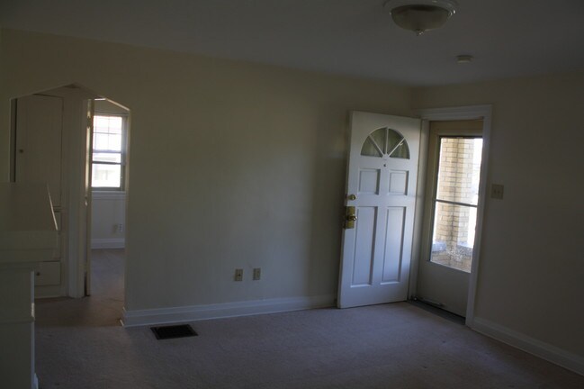 Building Photo - 3224 Plum St