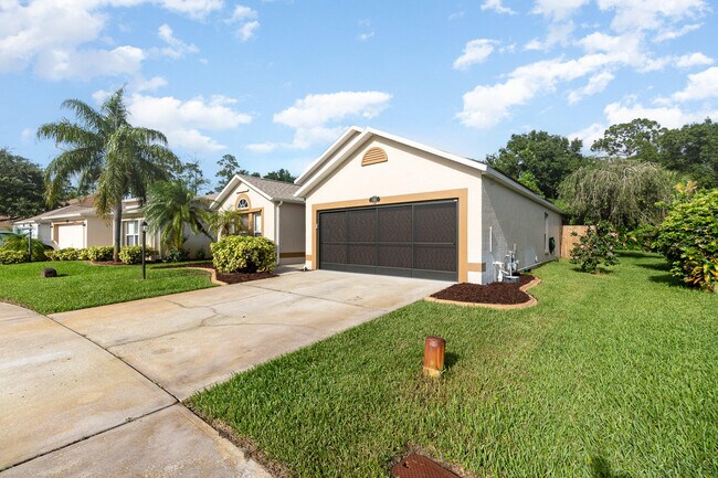 Foto del edificio - 1736 Vista Lake Cir