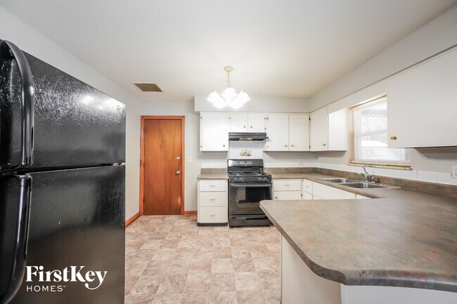 Foto del edificio - 130 Buisdale Dr