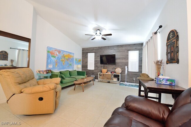 Foto del edificio - 3975 27th Ave NE