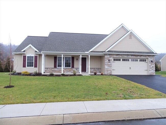 Building Photo - 207 Abbey Ln