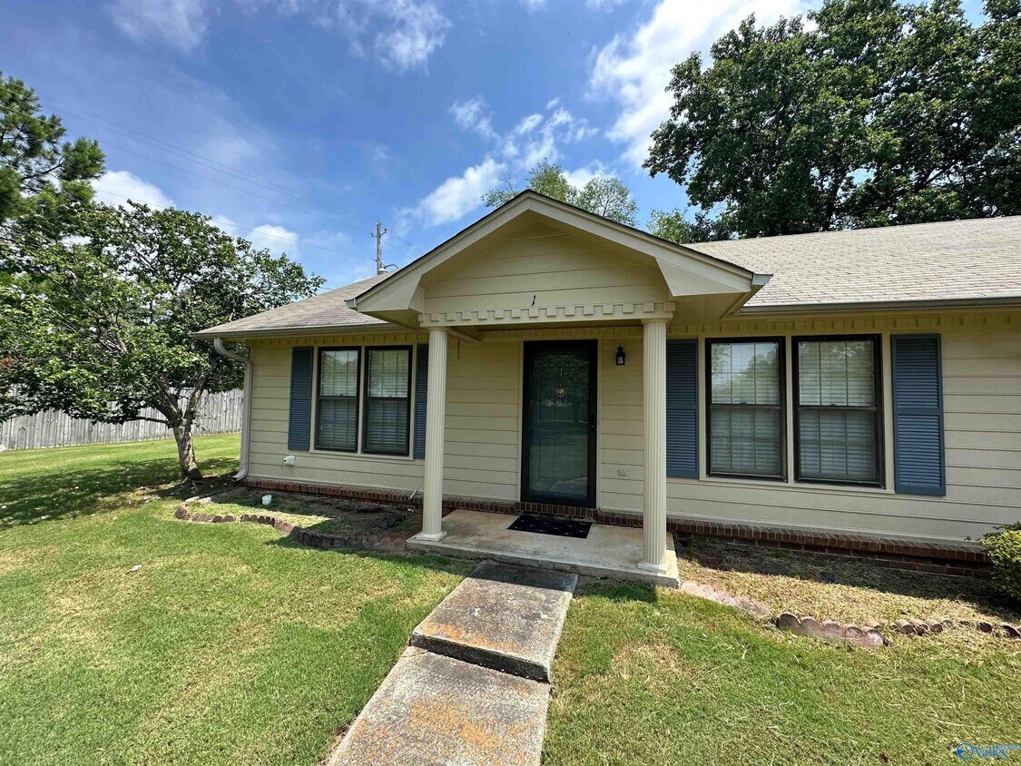 Foto principal - 8147 Oldfield Rd SW