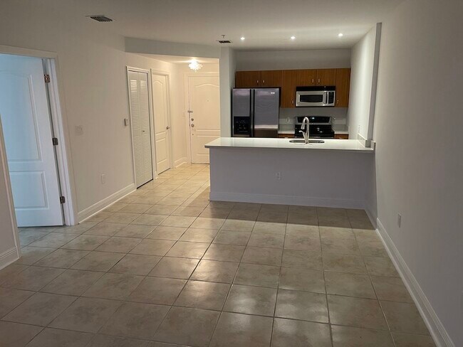 Foto del edificio - 2400 SW 27th Ave