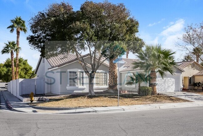 Building Photo - 5332 Acacia Grove St