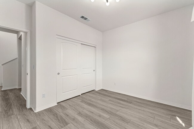 Building Photo - 29261 Humboldt Ct