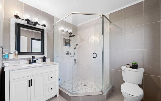 Foto del edificio - 2601 NE 8th Ct