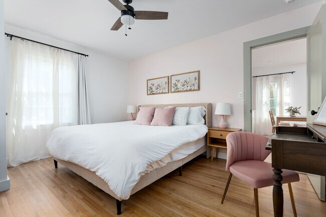 Foto del edificio - 705 Ivey Cir