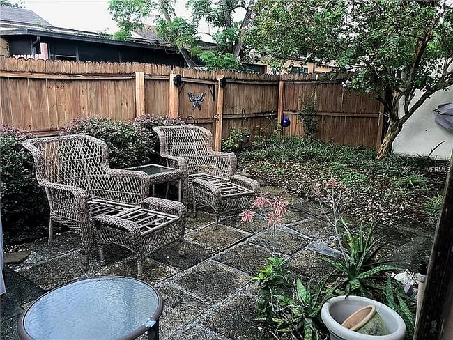 Foto del edificio - 2337 Inagua Way