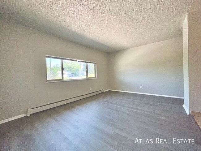 Photo - 4319 Dewey Dr Apartment