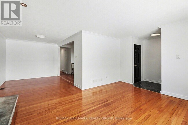 Photo du bâtiment - 1753 Heron Rd