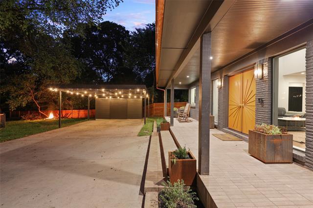 Building Photo - 406 S Ravinia Dr