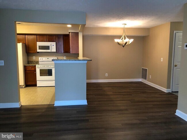 Foto del edificio - 3805 Ridge Knoll Ct