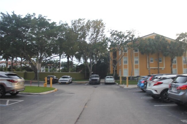 Building Photo - 2351 W Preserve Way